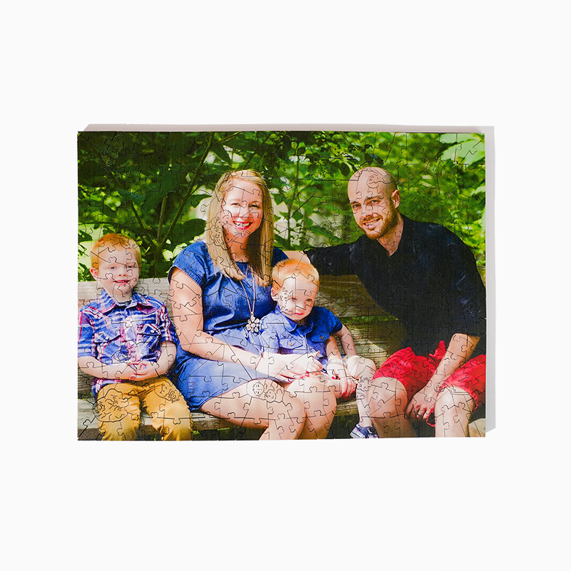 Personalisiertes Foto-Holzpuzzle „Happy Family“