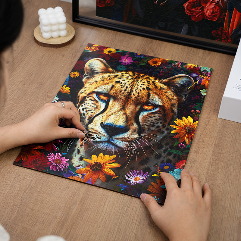 Leopard und Blumen - Holzpuzzle