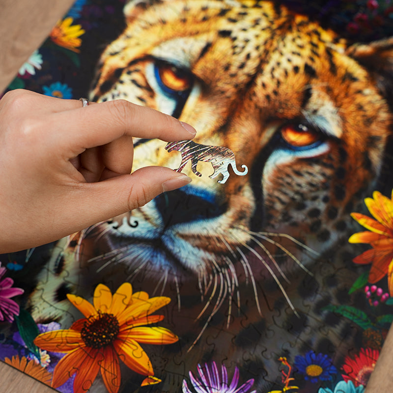 Leopard und Blumen - Holzpuzzle
